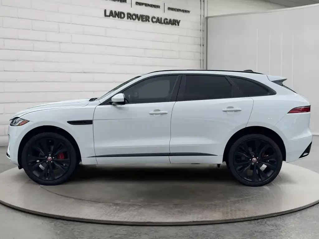 Jaguar F-Pace 2022 photo 2