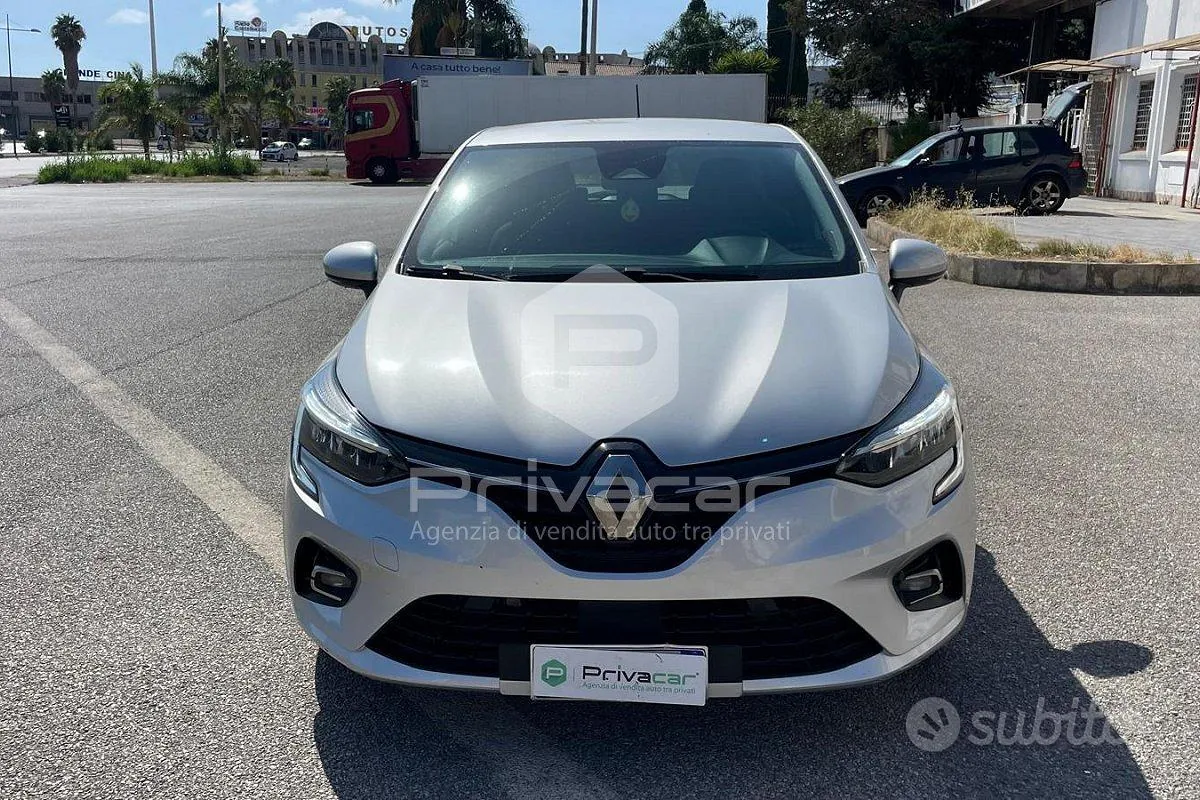 Renault Clio 2022 photo 2