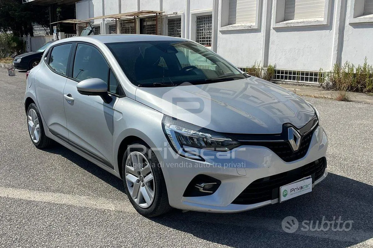 Renault Clio 2022 photo 3