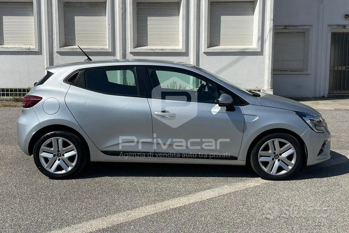 Renault Clio 2022 photo 4