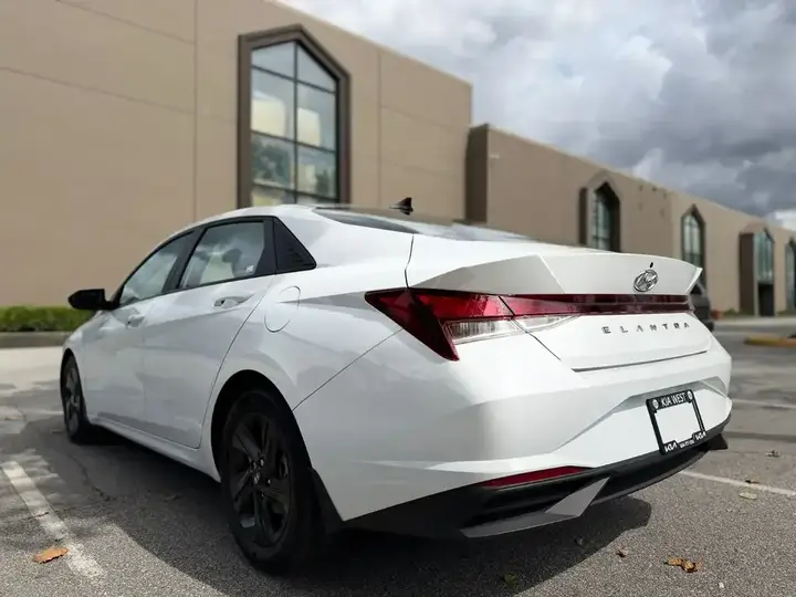 Hyundai Elantra 2021 photo 5