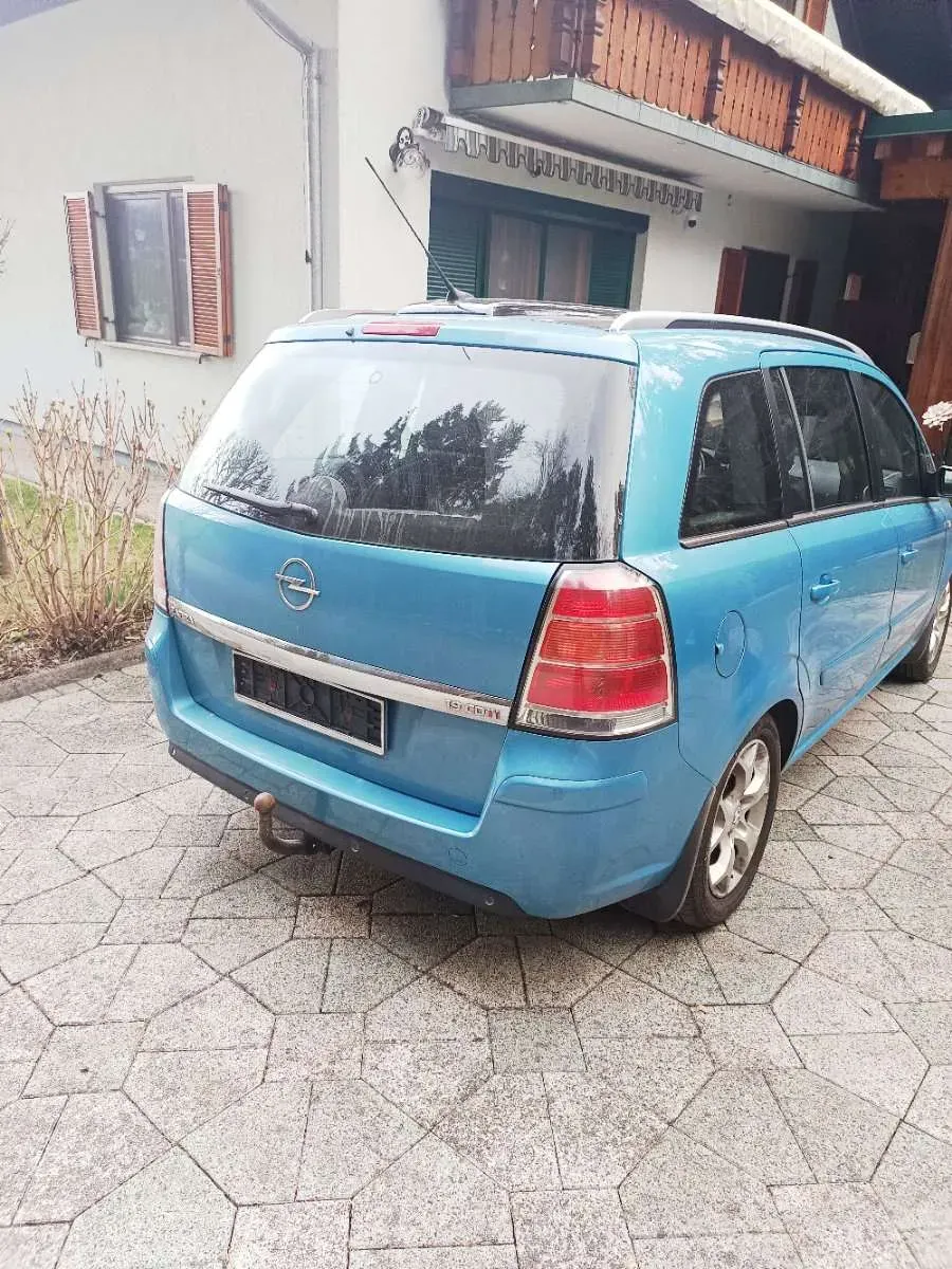 Opel Zafira 2005 photo 3