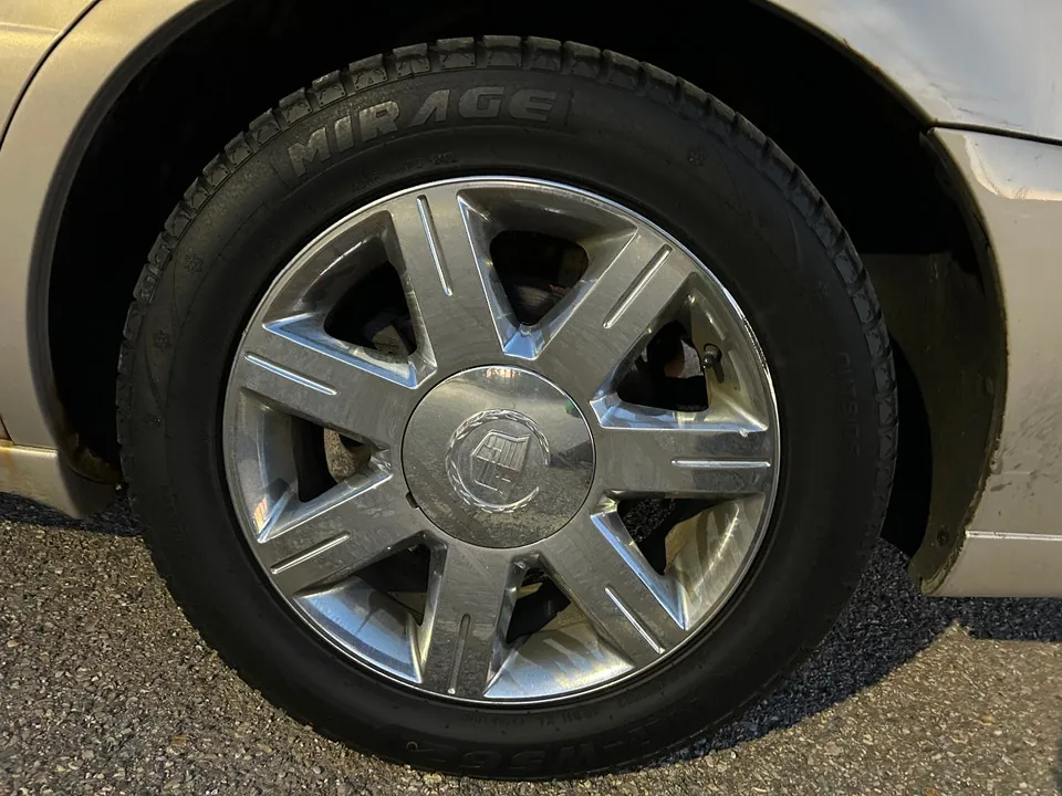 Cadillac Dts 2007 photo 2
