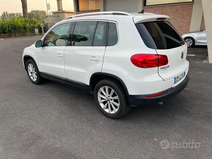 Volkswagen Tiguan 2012 photo 5