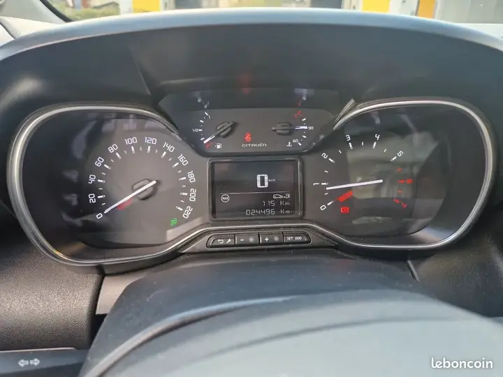Citroen C3 Aircross 2023 photo 2
