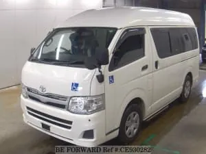 Toyota Hiace Van 2012 photo 2