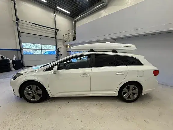 Toyota Avensis 2014 photo 5