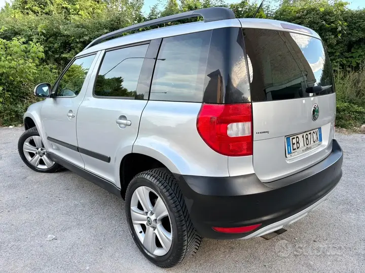 Skoda Yeti 2010 photo 2