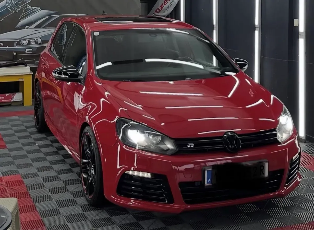 Volkswagen Golf 2011 photo 2