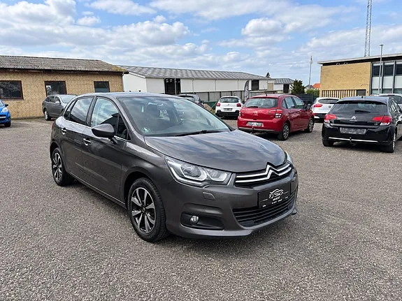 Citroen C4 2018 photo 2