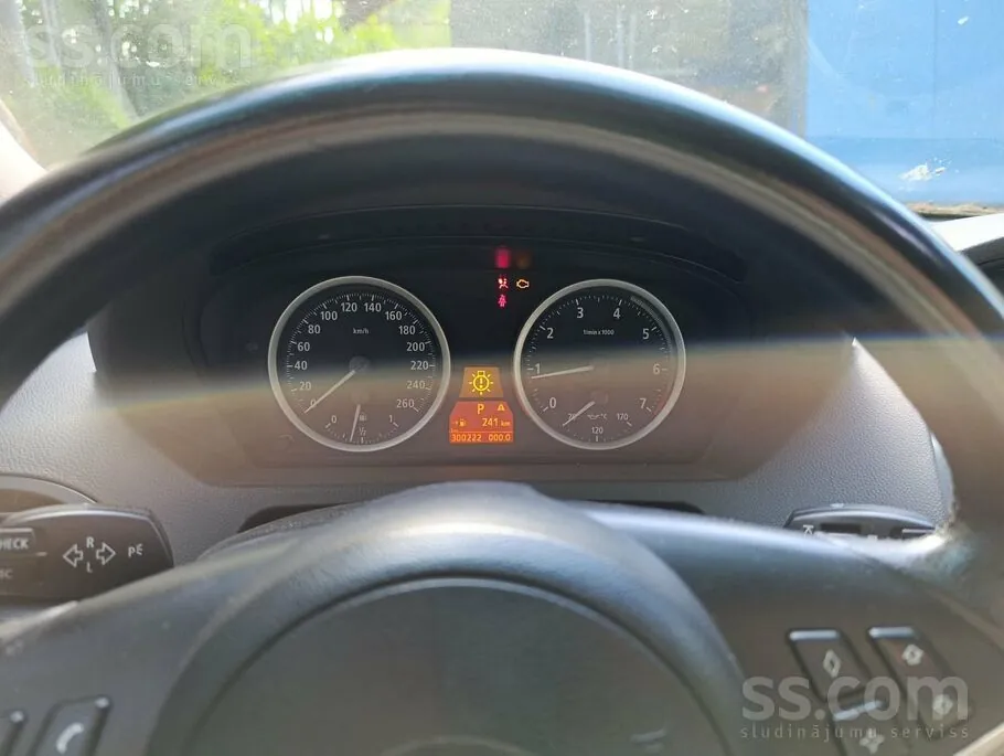 BMW 645 2003 photo 2