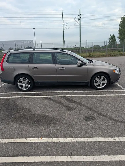 Volvo V70 2008 photo 3