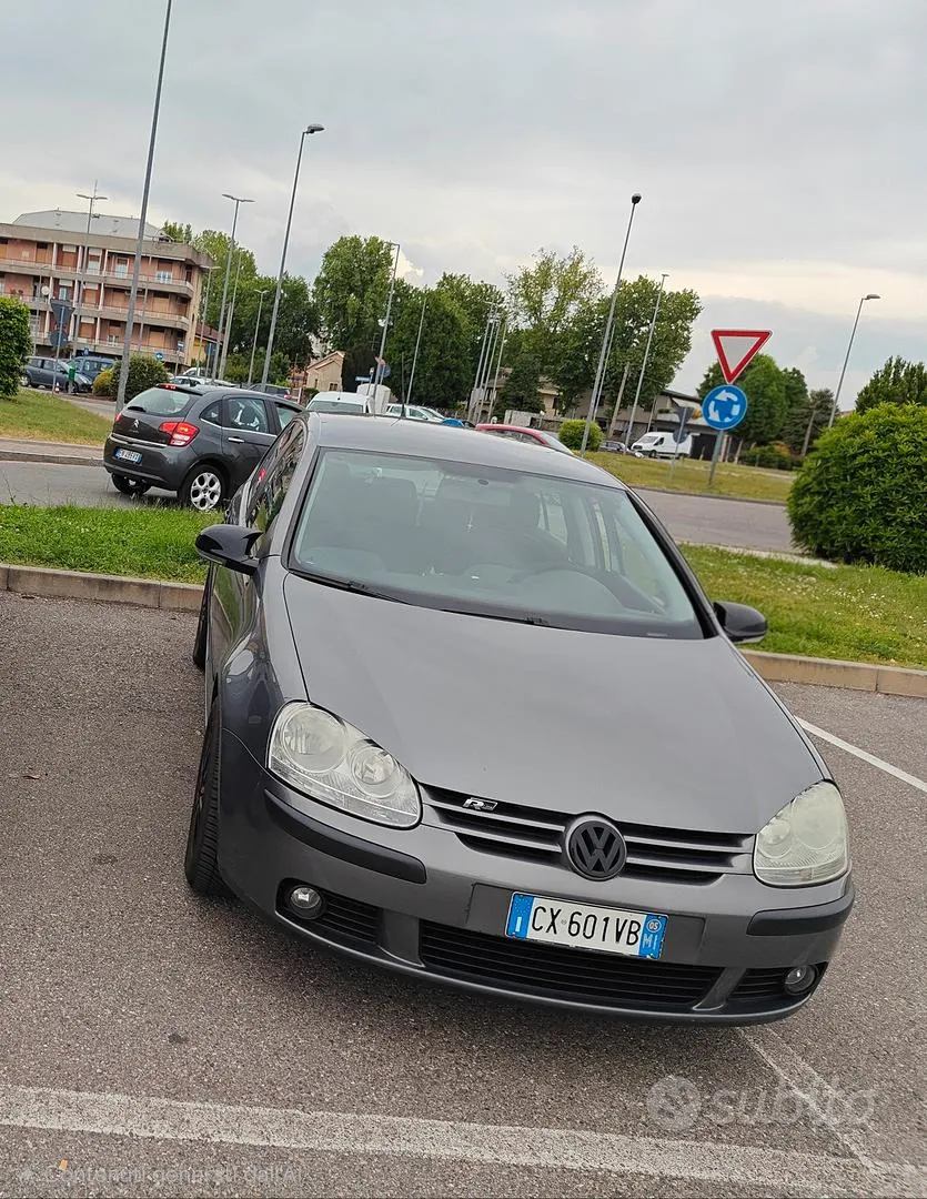 Volkswagen Golf 2005 photo 2
