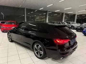 Audi A4 2020 photo 2