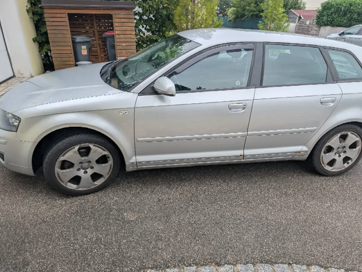 Audi A3 2004 photo 2
