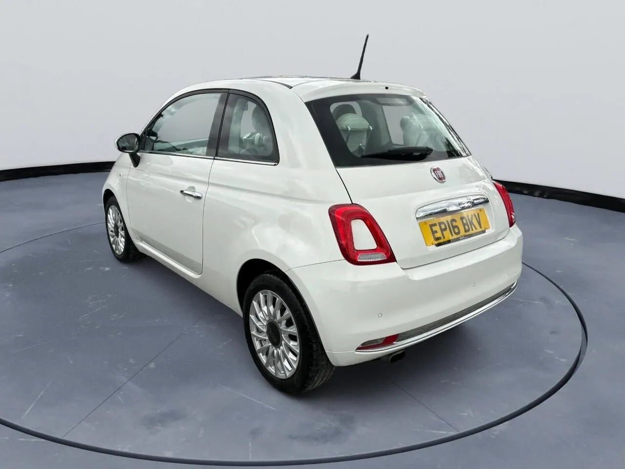Fiat 500 Lounge 2016 photo 4