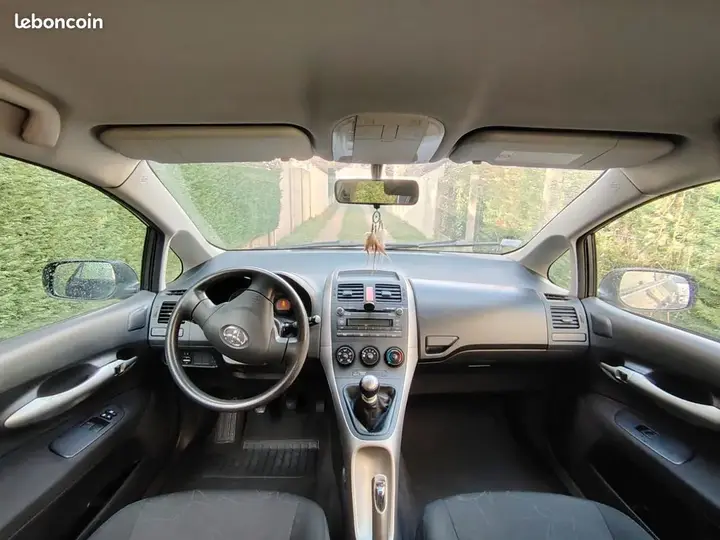 Toyota Auris 2007 photo 3