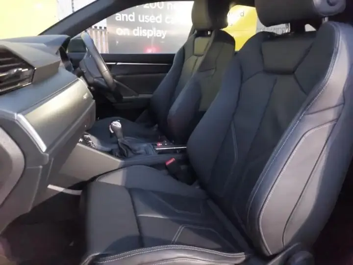 Audi Q3 2023 photo 5