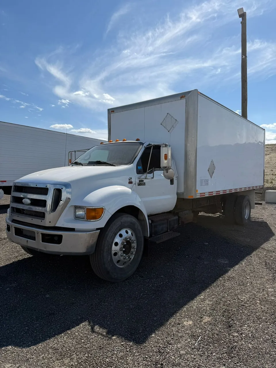 Ford F-750 2009 photo 2