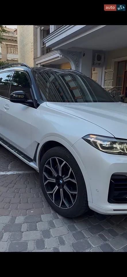 BMW X7