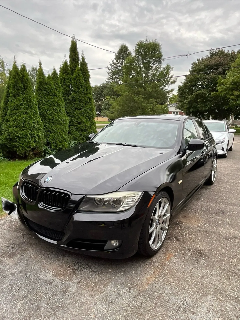 BMW E90 2009 photo 3