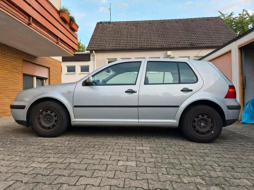 Volkswagen Golf 4