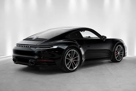 Porsche 911 Carrera 2020 photo 2