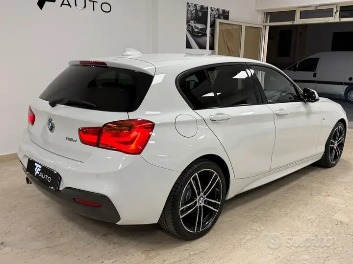 BMW 118D 2019 photo 4