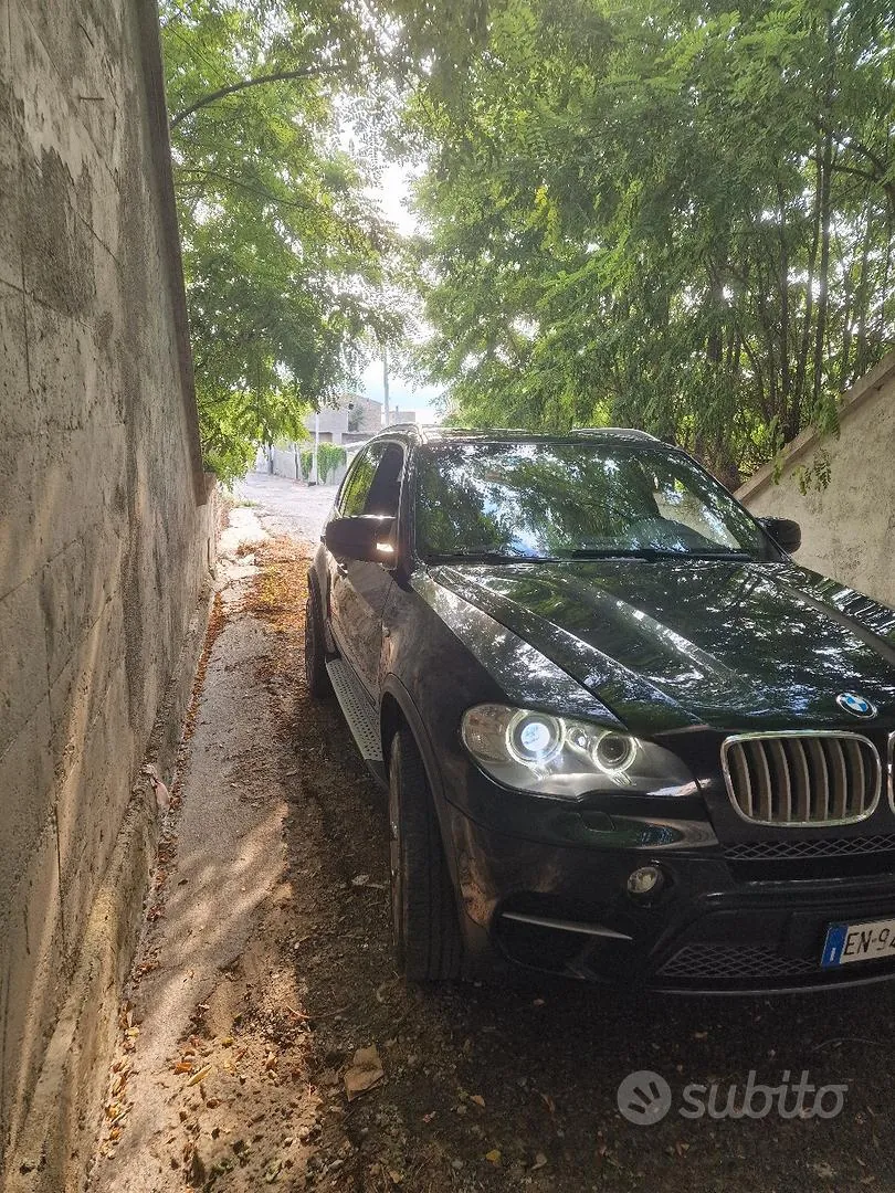 BMW X5 2012 photo 2