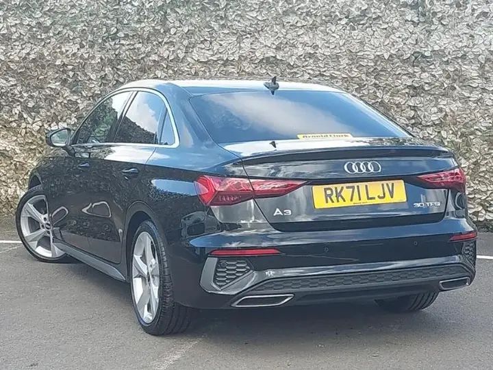 Audi A3 2021 photo 2