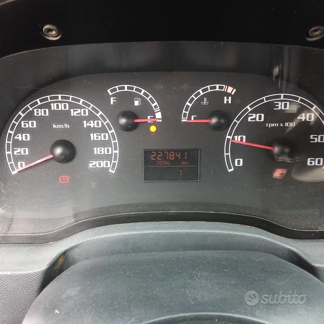 Fiat Strada 2007 photo 2