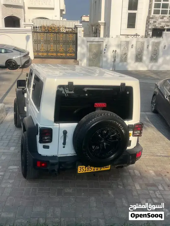 Jeep Wrangler 2011 photo 2