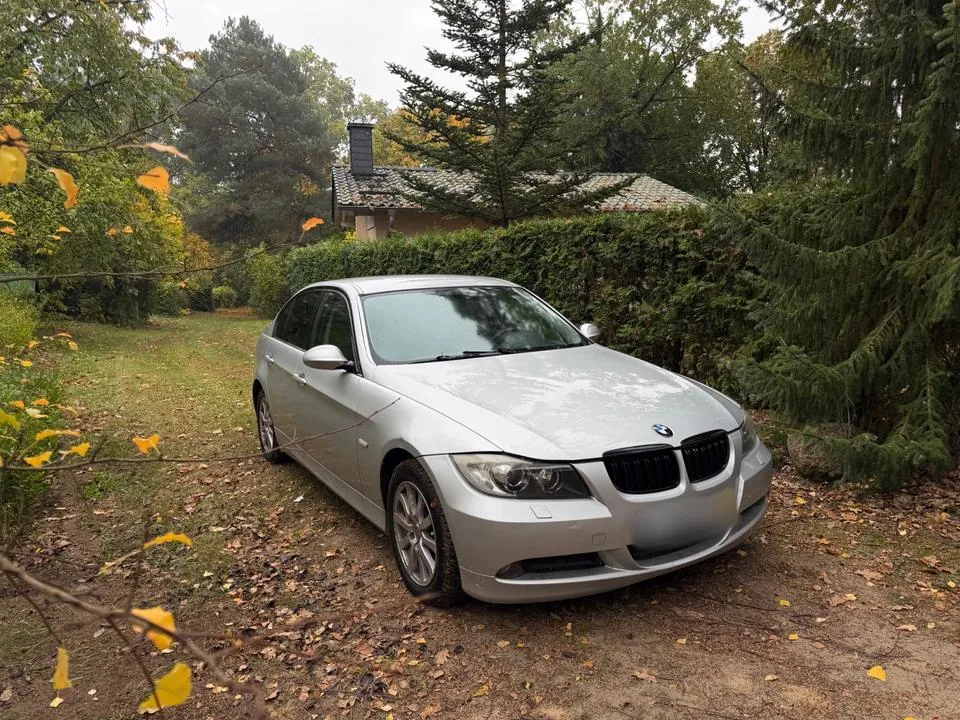 BMW 318I