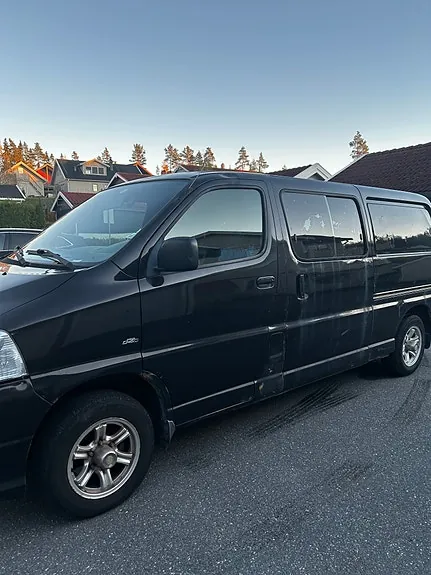 Toyota Hiace 2009 photo 4