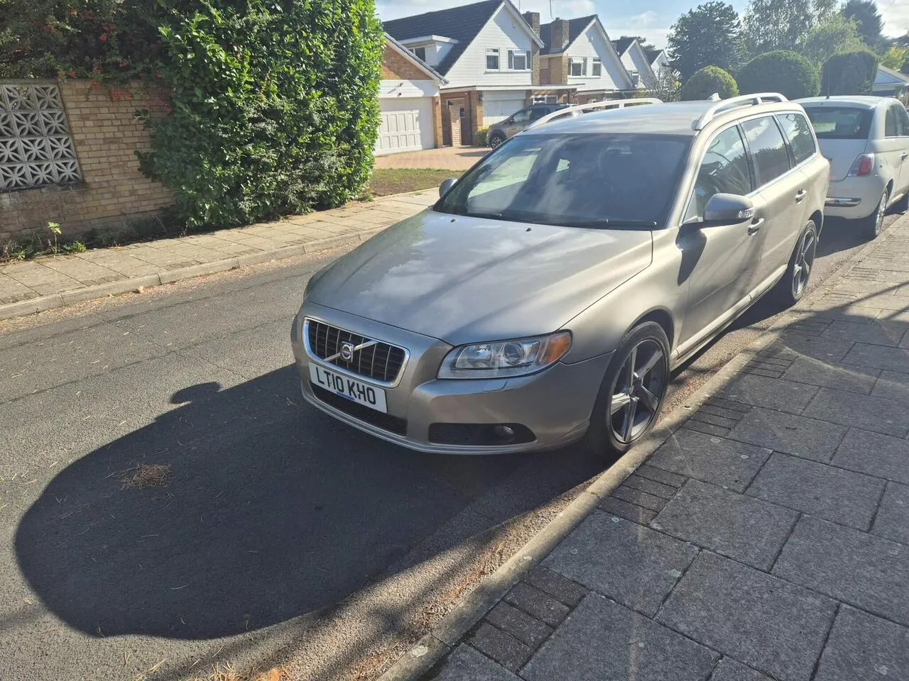 Volvo V70 2010 photo 3