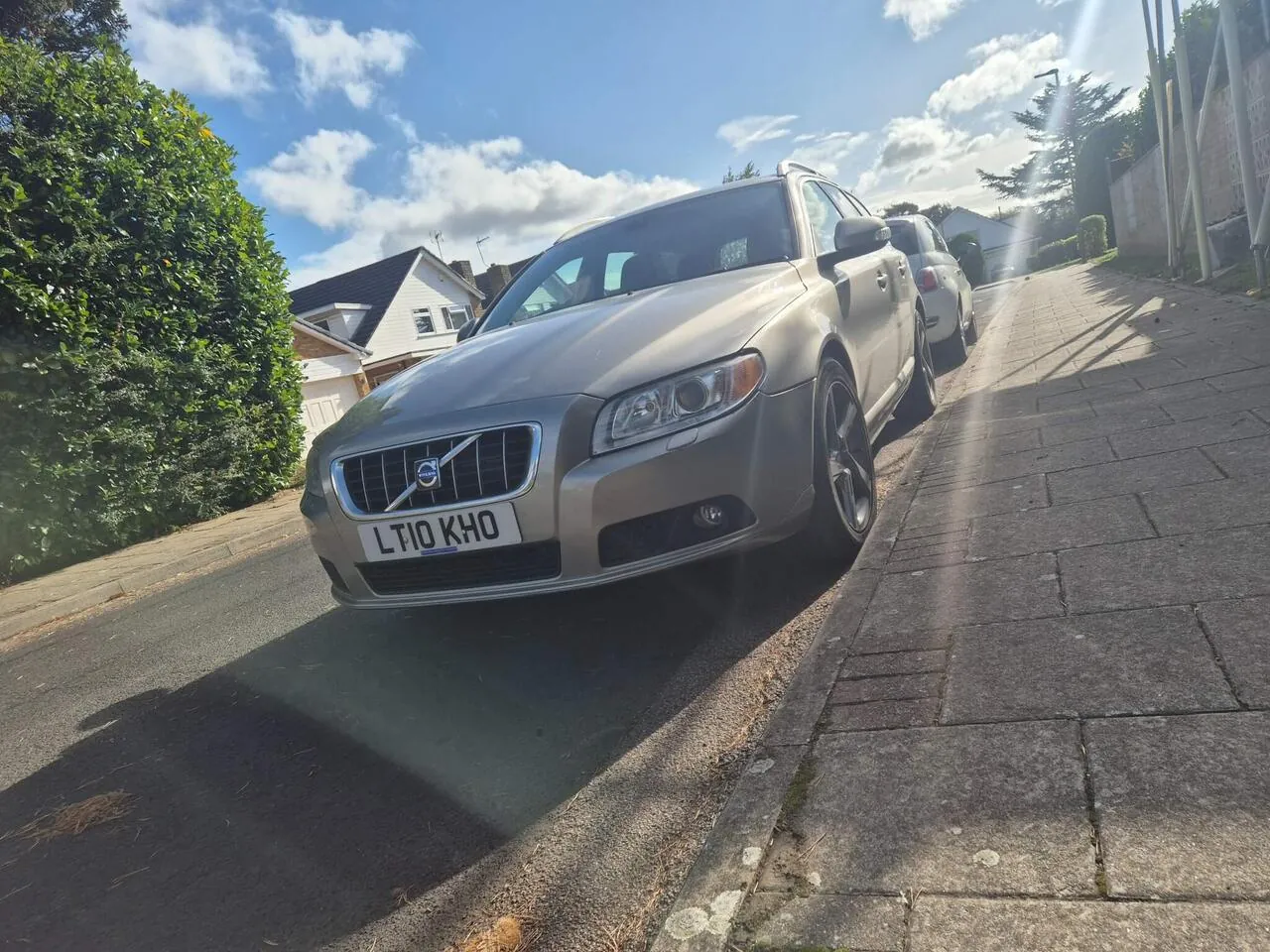 Volvo V70 2010 photo 2