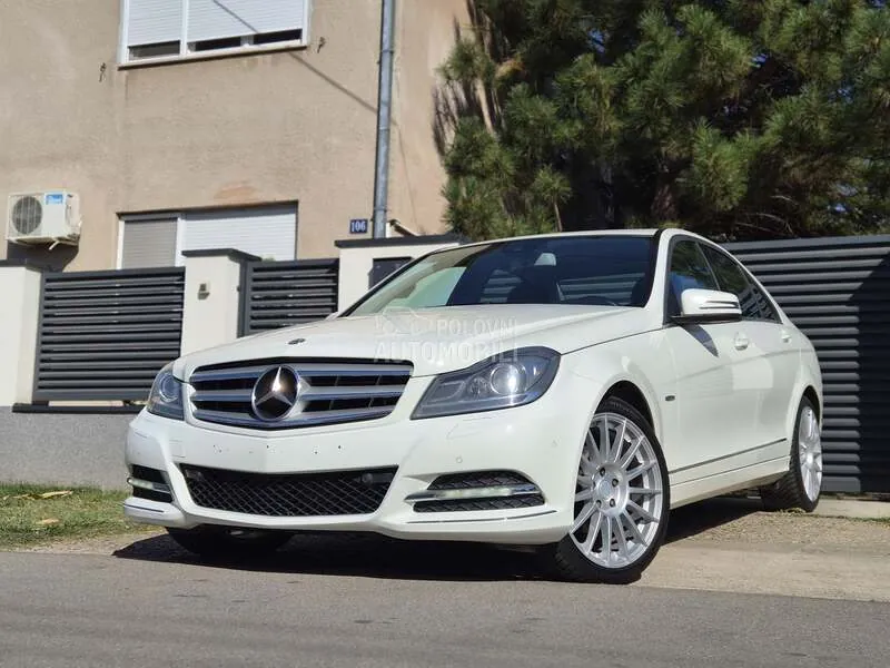 Mercedes-Benz C 200 2012 photo 5