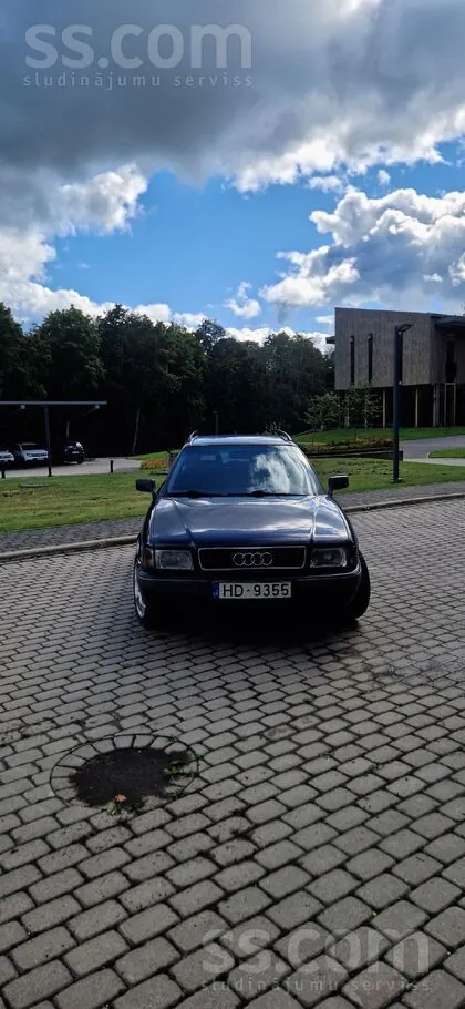 Audi 80