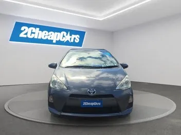 Toyota Aqua 2013 photo 3