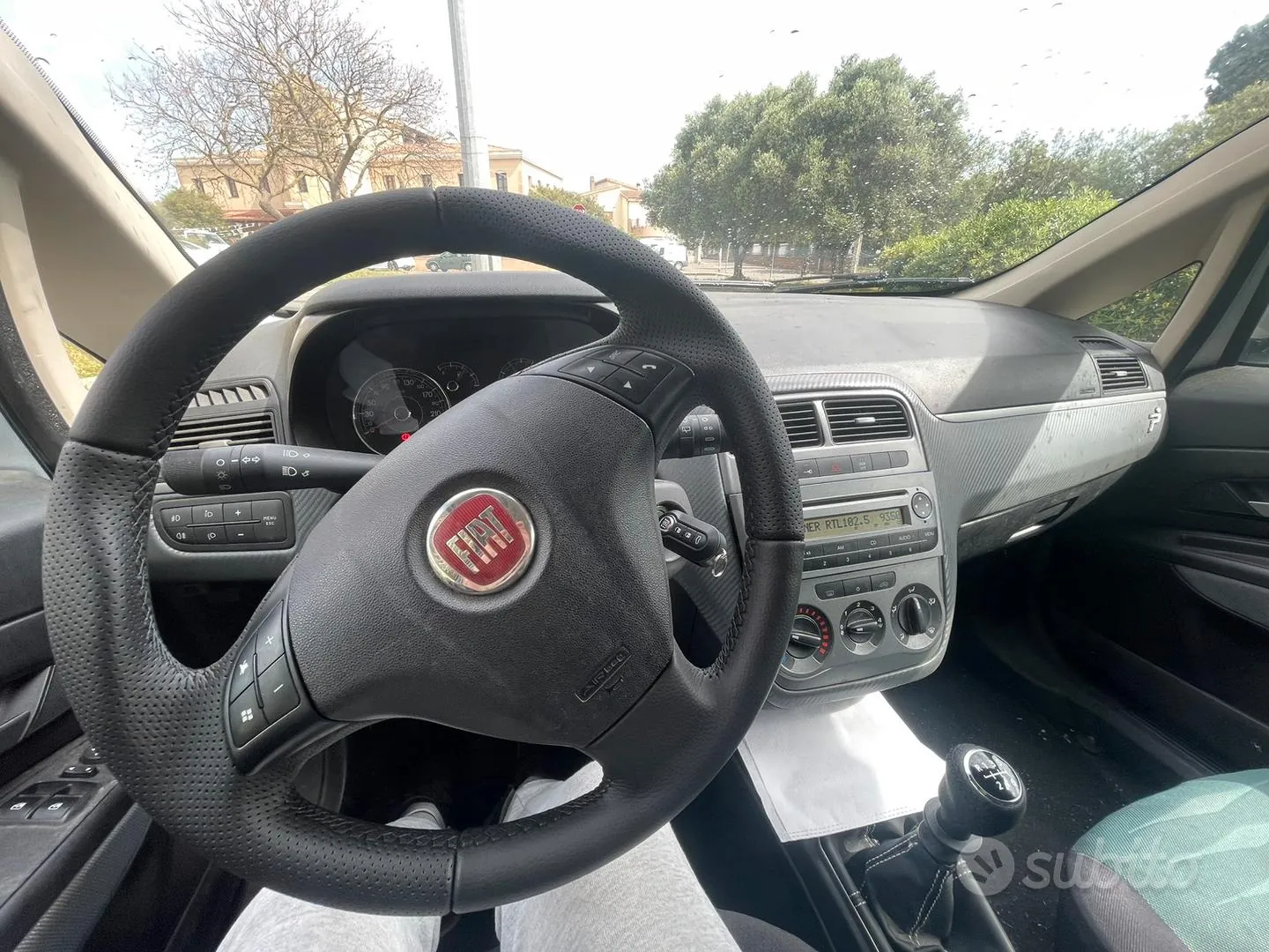 Fiat Grande Punto 2009 photo 5
