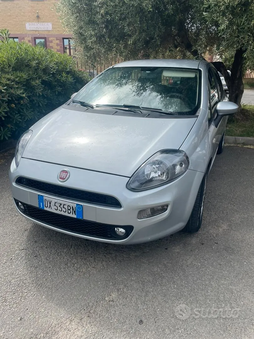 Fiat Grande Punto 2009 photo 4