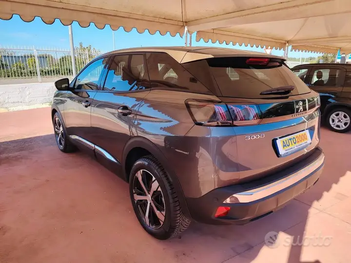 Peugeot 3008 2020 photo 2