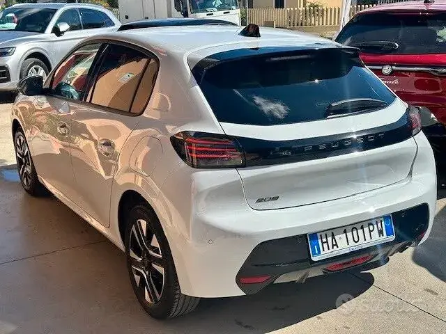 Peugeot 208 2025 photo 5
