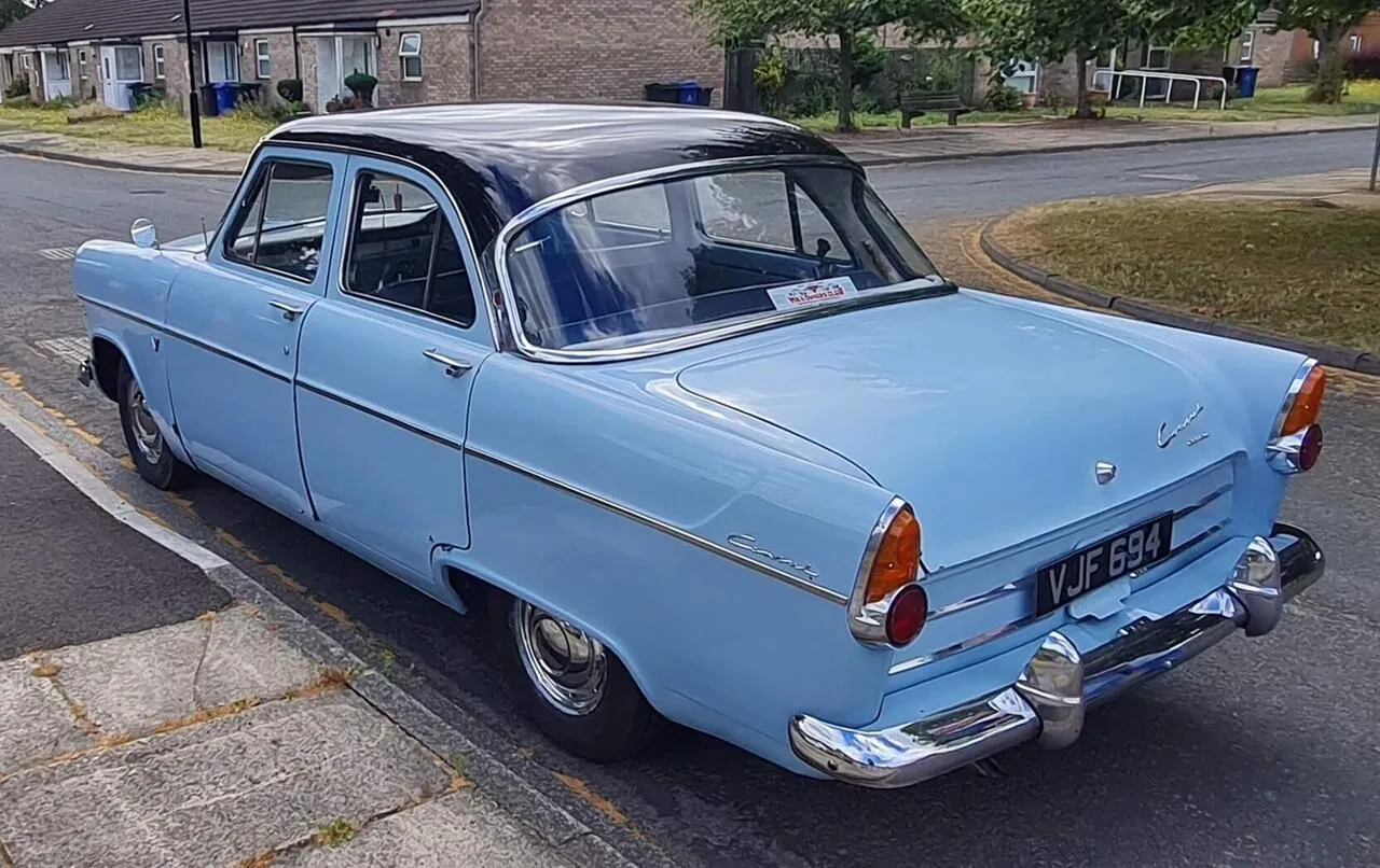 Ford Consul