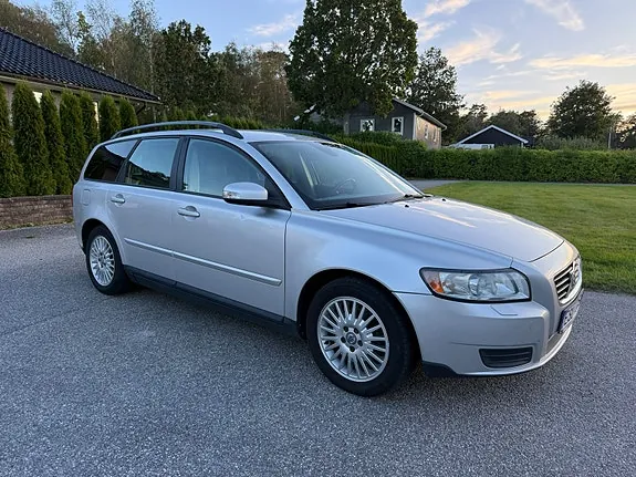 Volvo V50 2008 photo 2