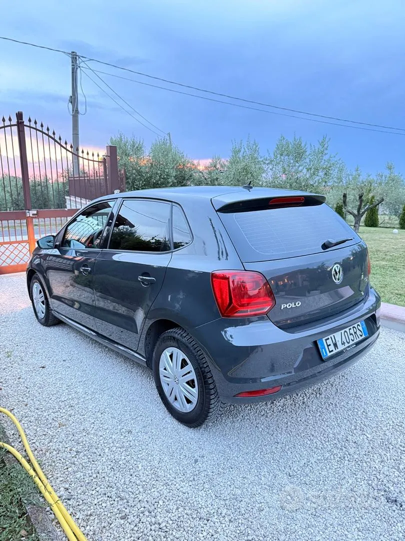 Volkswagen Polo 2014 photo 2