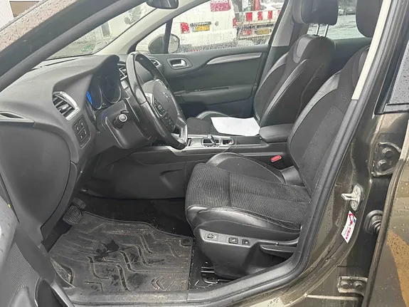 Citroen C4 2013 photo 3