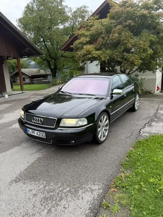 Audi A8 2001 photo 2