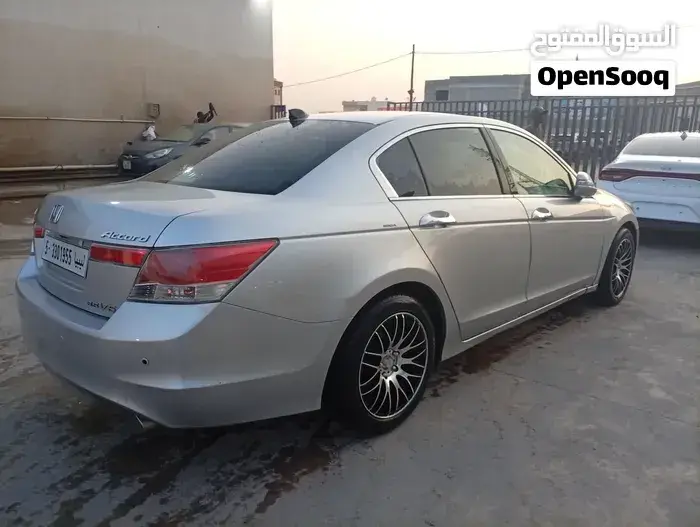 Honda Accord 2010 photo 2