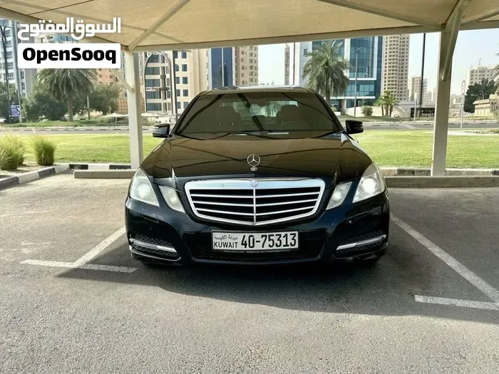 Mercedes-Benz E300 2012 photo 2